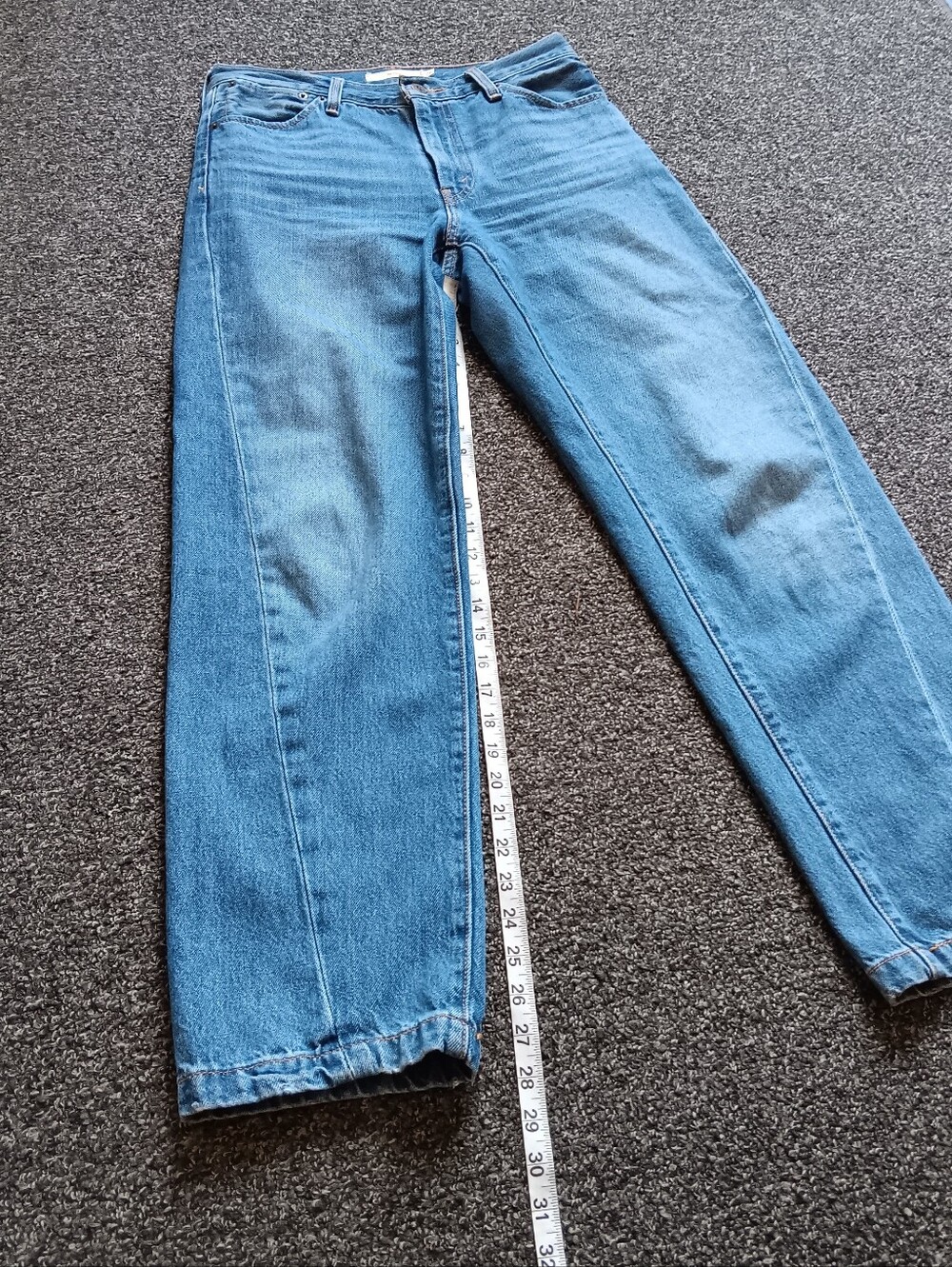 Y2K Levis Womens Size 26, '94 Baggy Blue Denim Jeans, Medium Wash - Picture 5 of 14